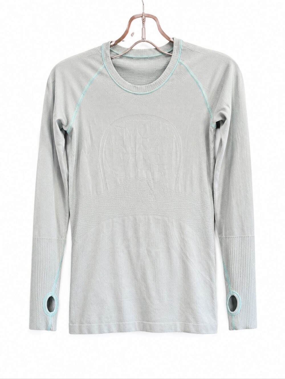 Lululemon Women's Mint Green Seamless Long Sleeve Athletic Top Thumbholes Size 6